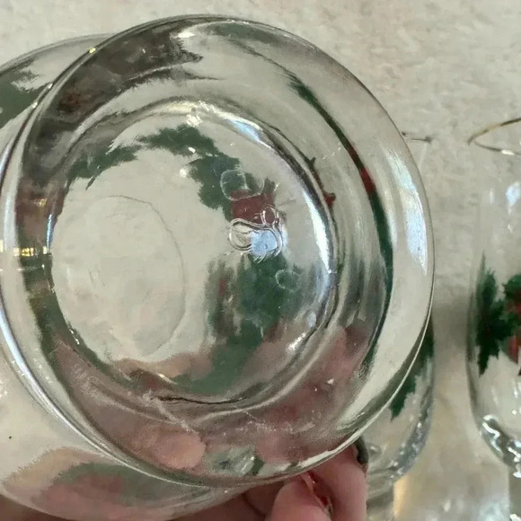 6 Vintage Libbey Christmas Holly Berry Wreath Garland Red Bow Glasses Gold Trim - Picture 7 of 15